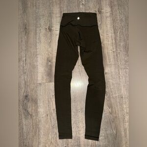 LULULEMON OLIVE LEGGINGS NEVER WORN SIZE 2